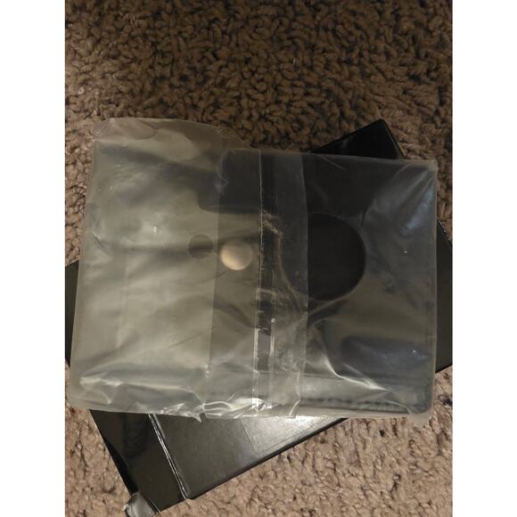 Nimalist Airtag Wallet - Picture 2 of 3